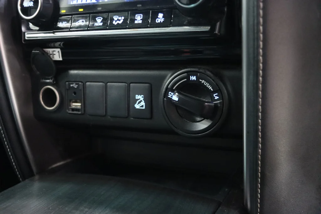 TOYOTA FORTUNER 2.4 V 4WD 2021 [CJEB]