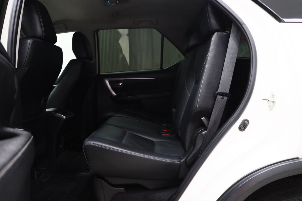 Toyota Fortuner 2.4 V 4WD 2022 [BGHJ]