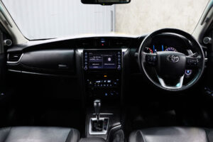 Toyota Fortuner 2.4 V 4WD 2022 [BGHJ]