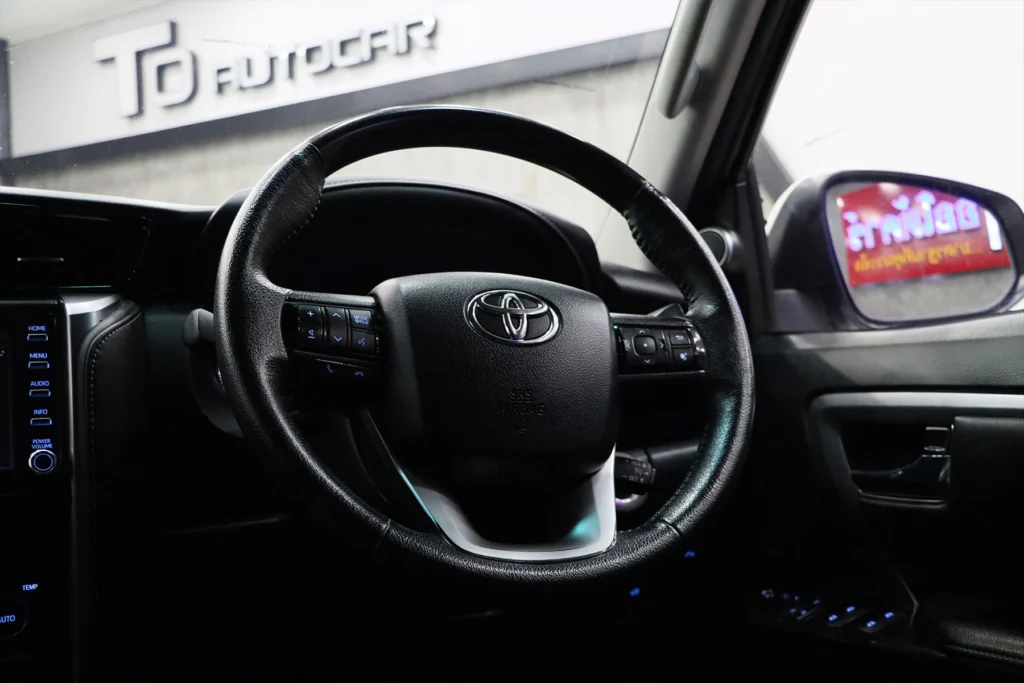 TOYOTA FORTUNER 2.4 V 4WD 2021 [CJEB]