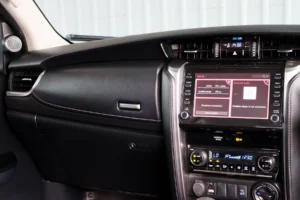 Toyota Fortuner 2.4 Leader V 4WD 2022 [AHGA]
