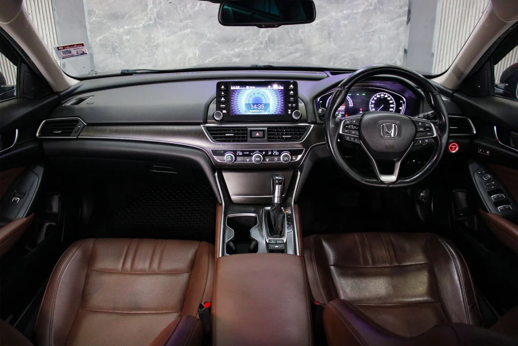 HONDA ACCORD 2.0 E-HEV TECH MNC 2022 [IJHC]