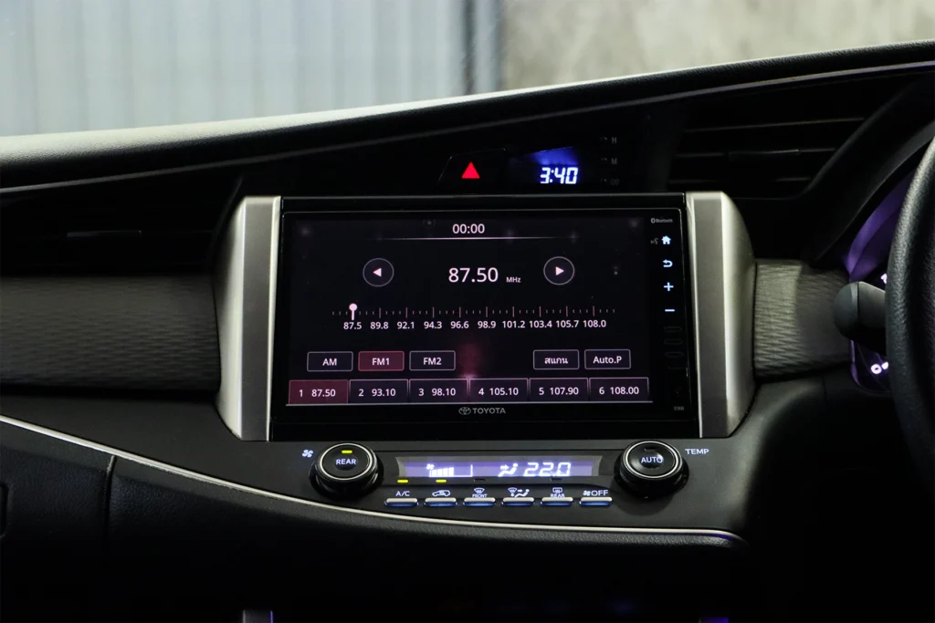 Toyota Innova 2.8 Crysta MNC 2021 [DAHC]