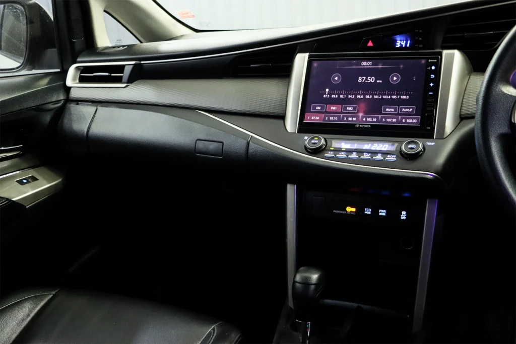 Toyota Innova 2.8 Crysta MNC 2021 [DAHC]
