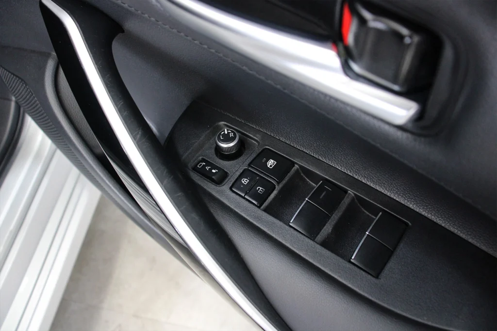 Toyota Altis 1.8 Hybrid MID 2020 [GHFA]