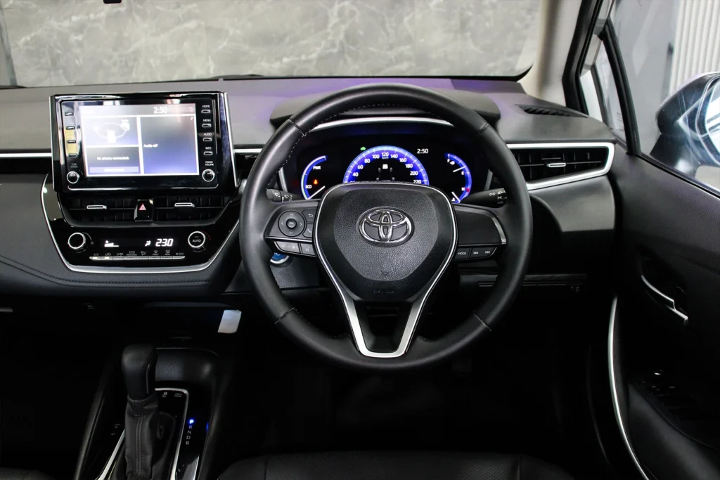 Toyota Altis 1.8 Hybrid MID 2020 [GHFA]