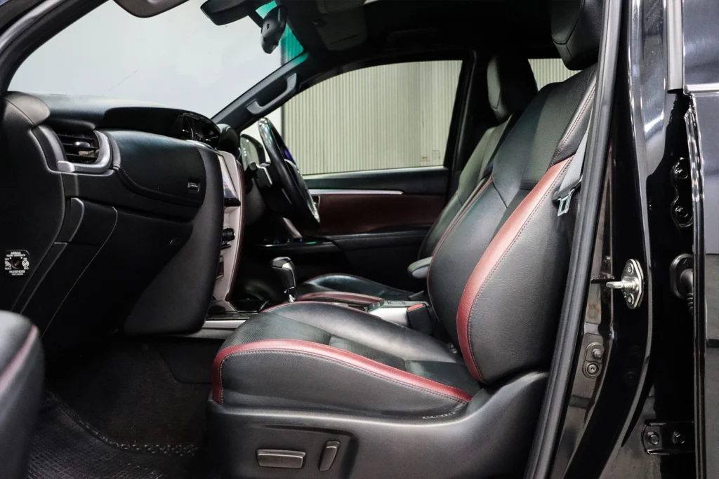 Toyota Fortuner 2.8 Legender 2WD 2022 [DBCF]
