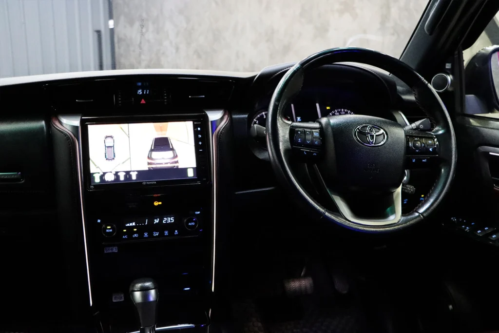Toyota Fortuner 2.8 Legender 2WD 2022 [DBCF]