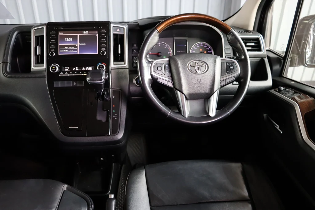 Toyota Majesty 2.8 Premium 2020 [EDJE]