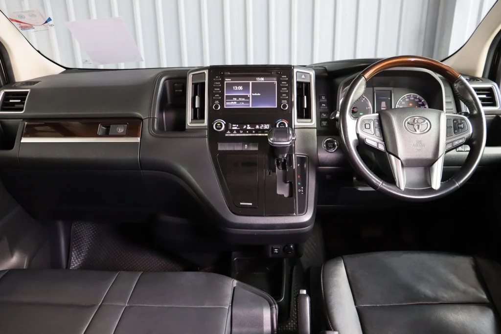 Toyota Majesty 2.8 Premium 2020 [EDJE]