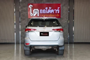 Toyota Fortuner 2.4 V 2WD MNC 2019 [CEJC]