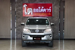 Toyota Fortuner 2.4 V 2WD MNC 2019 [CEJC]
