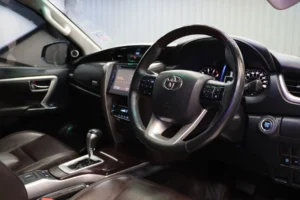 Toyota Fortuner 2.4 V 2WD MNC 2019 [CEJC]