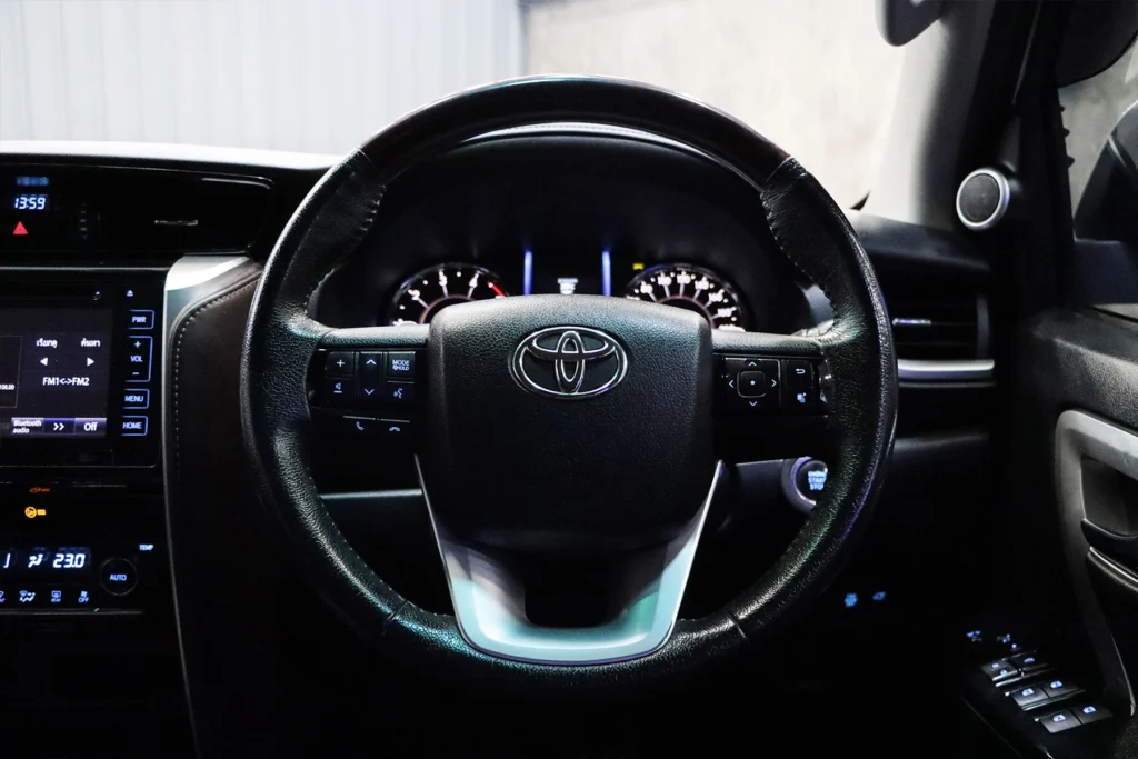 Toyota Fortuner 2.4 V 2WD MNC 2019 [FHEJ]