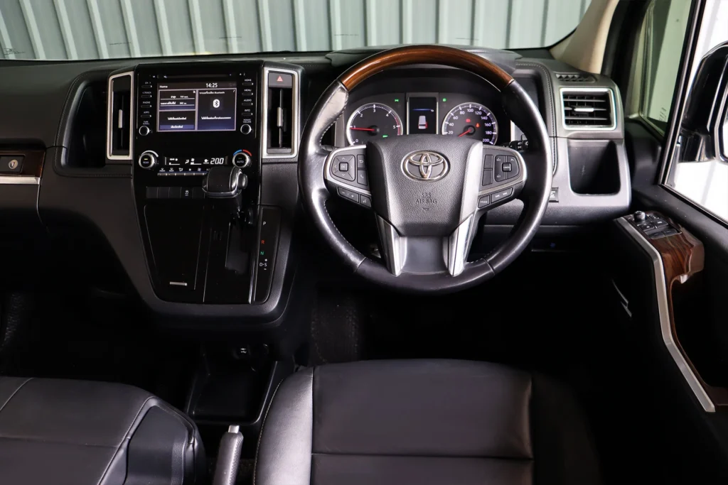 Toyota Majesty 2.8 Premium 2020 [GJGD]