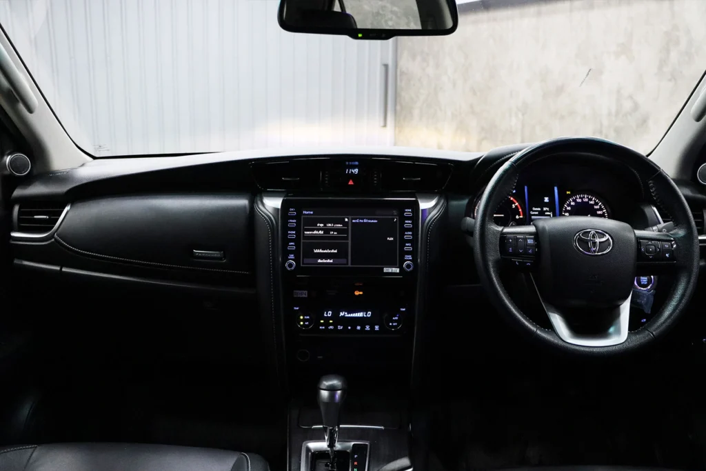 Toyota Fortuner 2.4 V 2WD 2021 [GCGD]