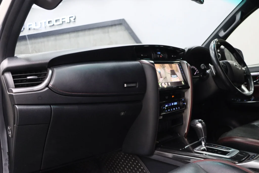 Toyota Fortuner 2.8 Legender 2WD 2021 [BFFJ]