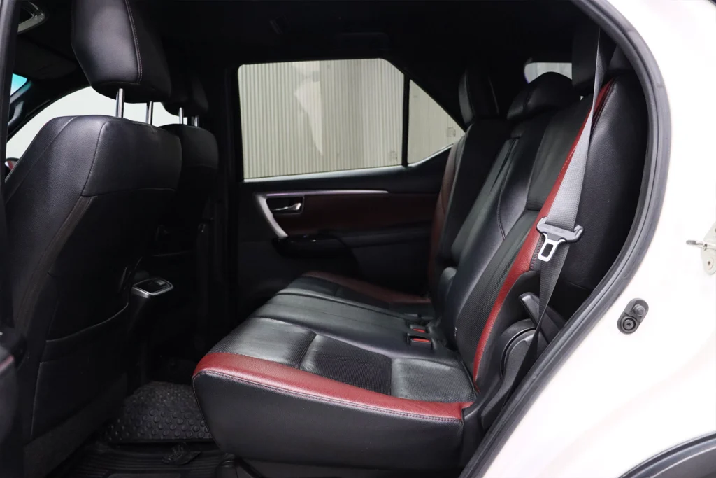 Toyota Fortuner 2.8 Legender 2WD 2021 [BFFJ]