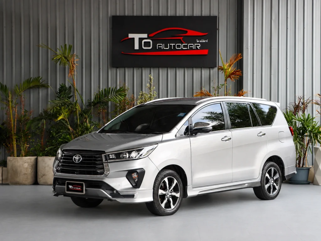 Toyota Innova 2.8 Crysta Premium MNC 2023 [GFJ]