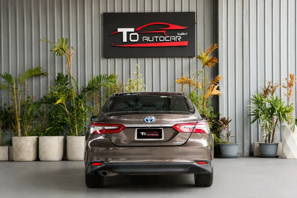 Toyota Camry 2.5 HEV Premium Luxury MNC 2022 [IGDB]