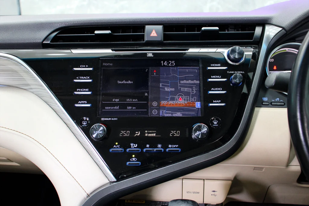 Toyota Camry 2.5 Hybrid Premium 2021 [AAJF]
