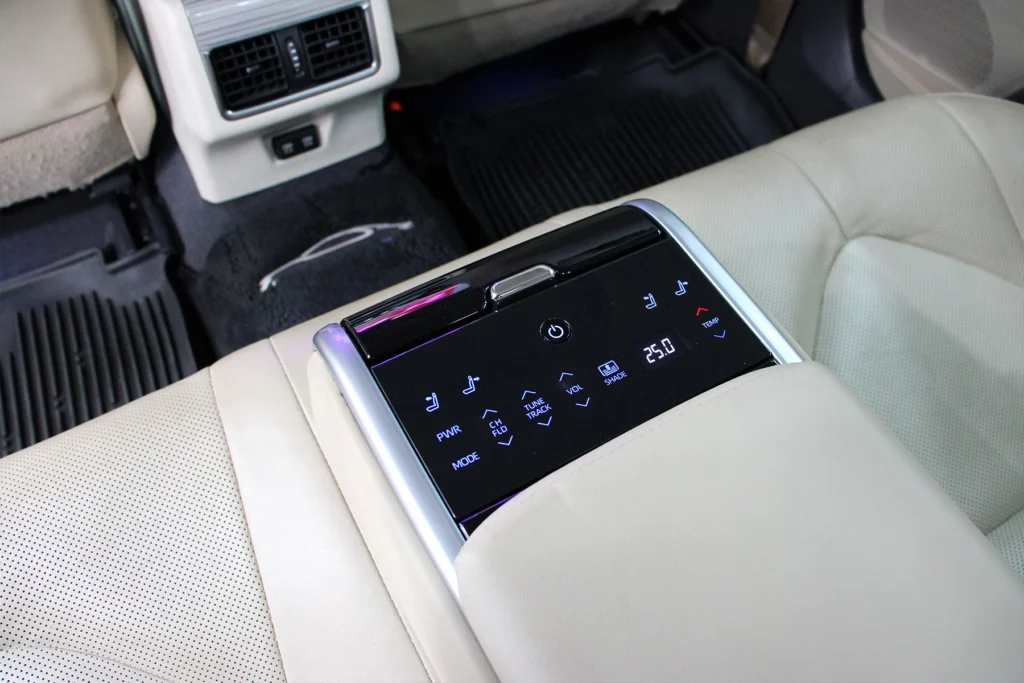 Toyota Camry 2.5 Hybrid Premium 2021 [AAJF]