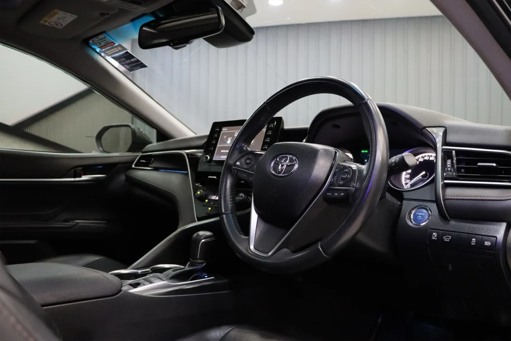Toyota Camry 2.5 HEV Premium MNC 2023 [EAFD]