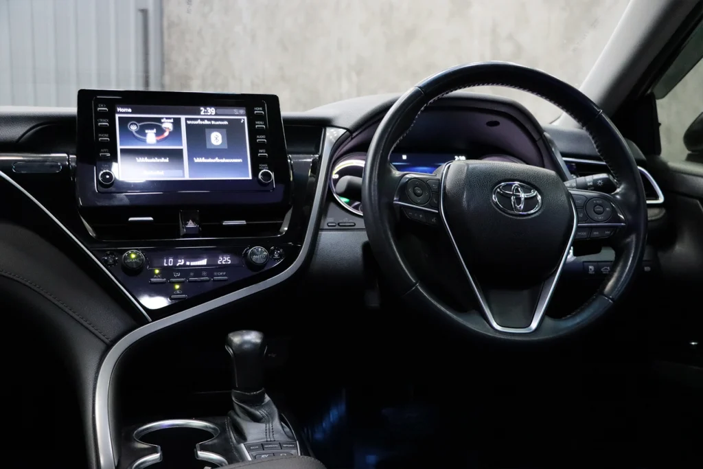 Toyota Camry 2.5 HEV Premium MNC 2023 [EAFD]