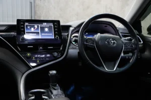 Toyota Camry 2.5 HEV Premium MNC 2023 [EAFD]