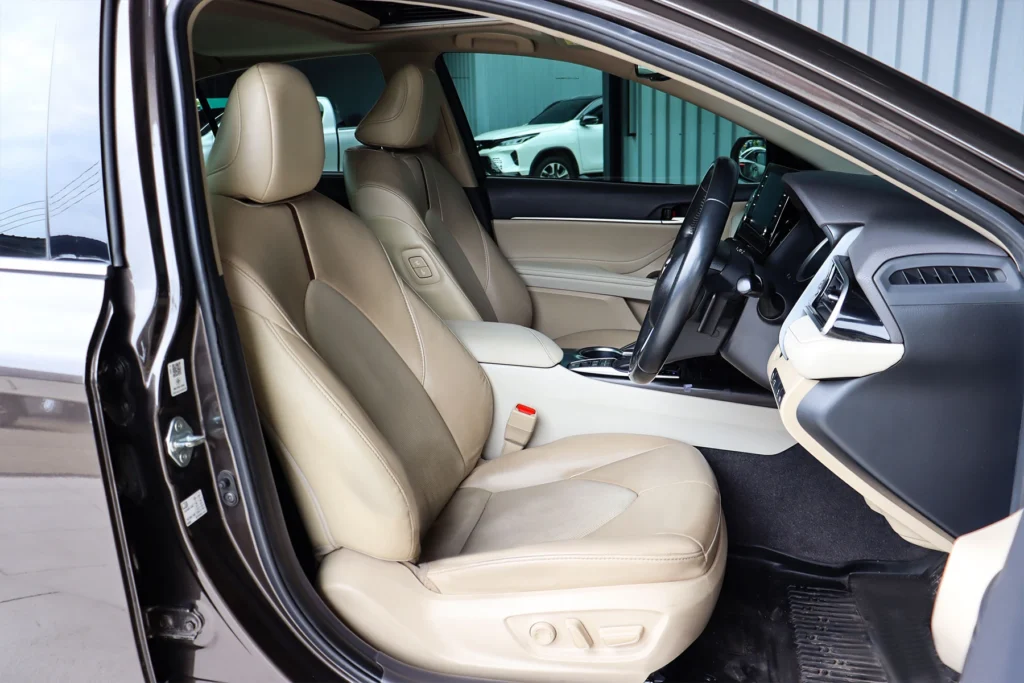 Toyota Camry 2.5 HEV Premium MNC 2022 [CDF]