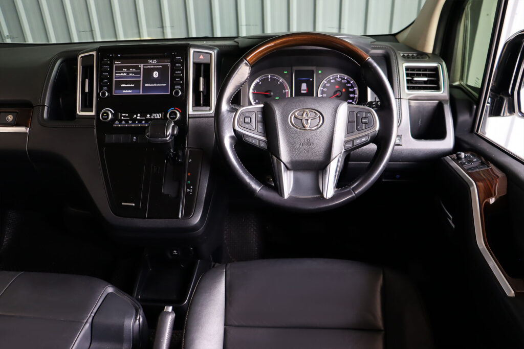 Toyota Majesty 2.8 Premium 2021 [IJIC]