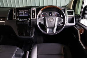 Toyota Majesty 2.8 Premium 2021 [IJIC]