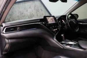 Toyota Camry 2.5 HEV Premium MNC 2023 [EGH]