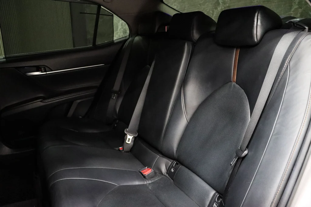 Toyota Camry 2.5 HEV Premium MNC 2023 [EGH]