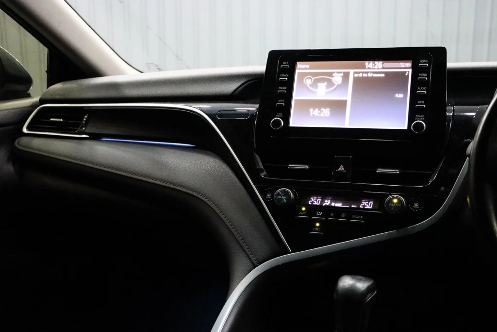 Toyota Camry 2.5 HEV Premium MNC 2023 [EGH]