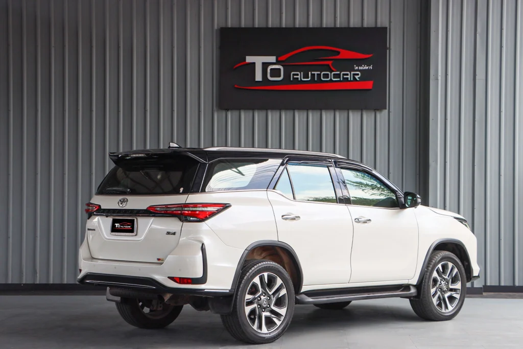 Toyota Fortuner 2.4 Legender 4WD 2022 [CAED]