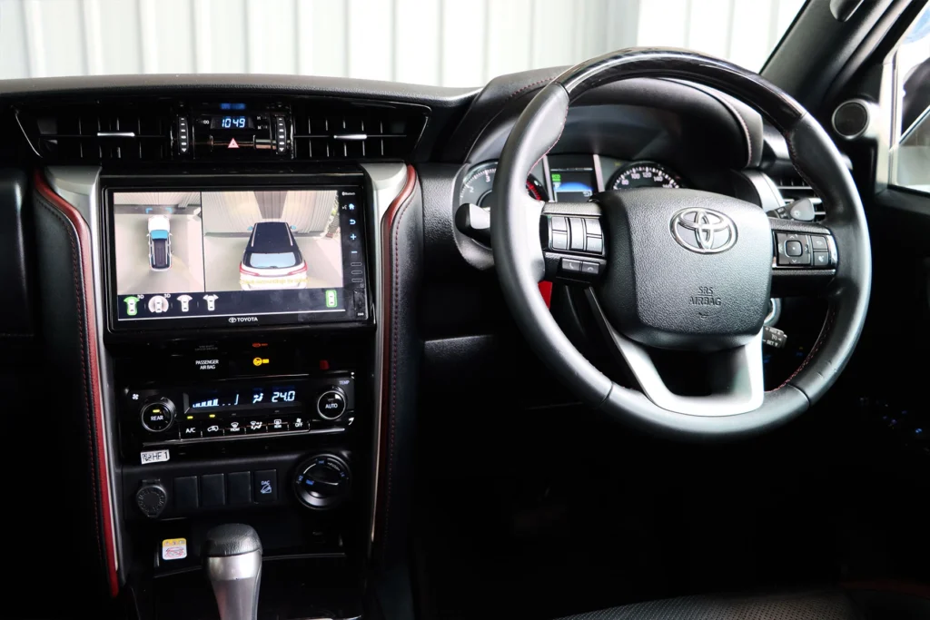 Toyota Fortuner 2.4 Legender 4WD 2022 [CAED]