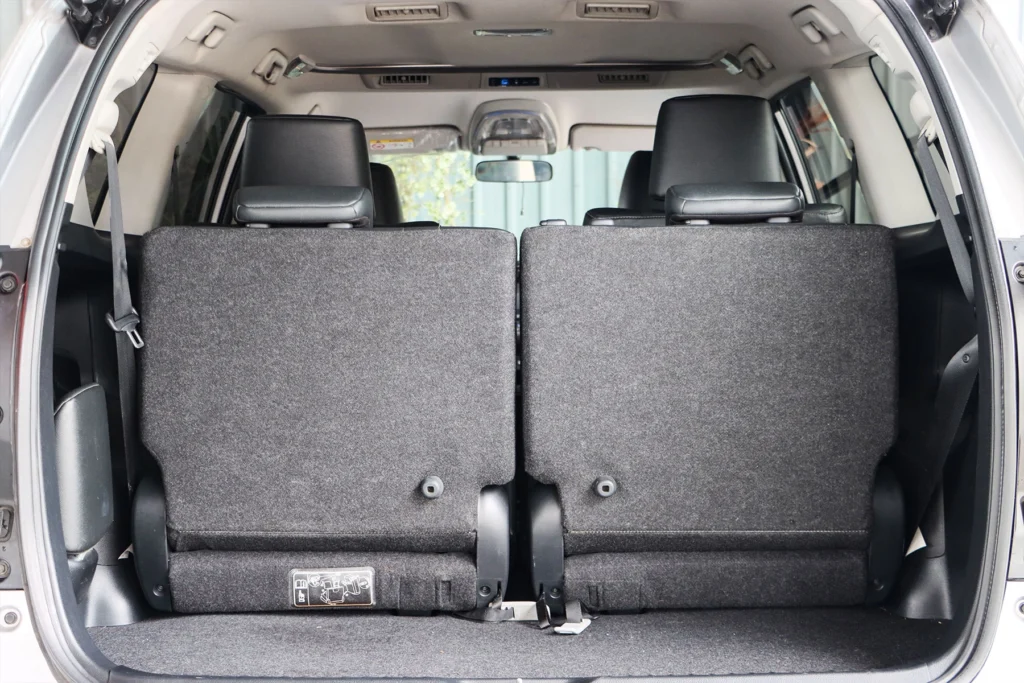 Toyota Innova 2.8 Crysta Premium MNC 2023 [GFJ]