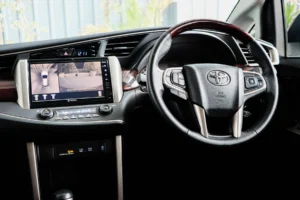 Toyota Innova 2.8 Crysta Premium MNC 2023 [GFJ]