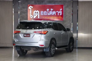 Toyota Fortuner 2.4 V 4WD 2020 [ACFJ]