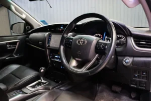 Toyota Fortuner 2.4 V 4WD 2020 [ACFJ]