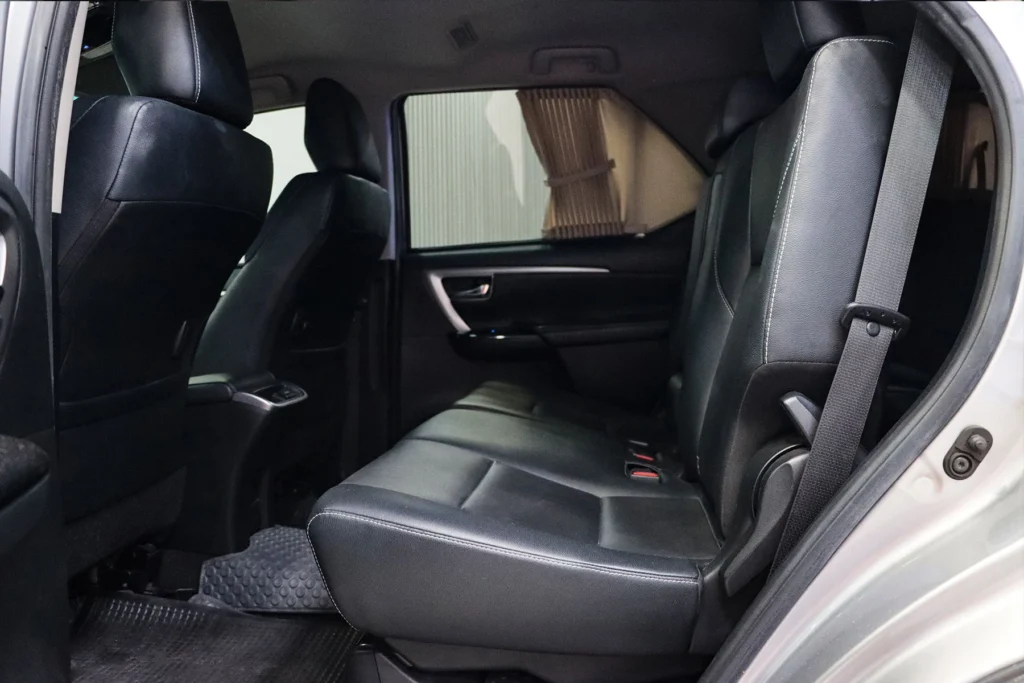 Toyota Fortuner 2.4 V 4WD 2020 [ACFJ]