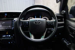 Toyota Fortuner 2.4 V 4WD 2020 [ACFJ]