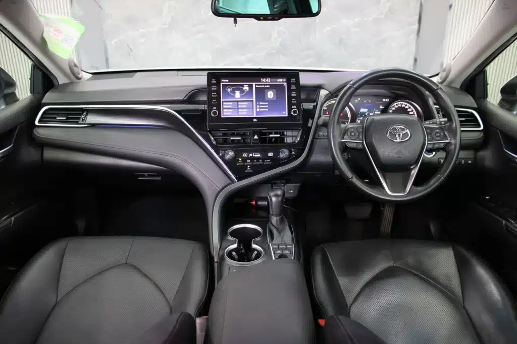 TOYOTA CAMRY 2.5 HEV PREMIUM LUXURY MNC 2021 [BFCD]