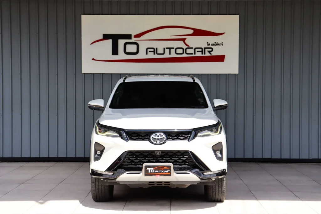 Toyota Fortuner 2.4 Leader V 2WD 2022 [GIEC]