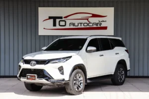 Toyota Fortuner 2.4 Leader V 2WD 2022 [GIEC]