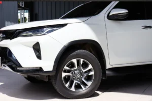 Toyota Fortuner 2.4 Leader V 2WD 2022 [GIEC]