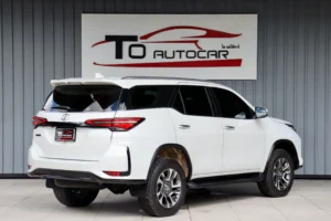 Toyota Fortuner 2.4 Leader V 2WD 2023 [IEJE]