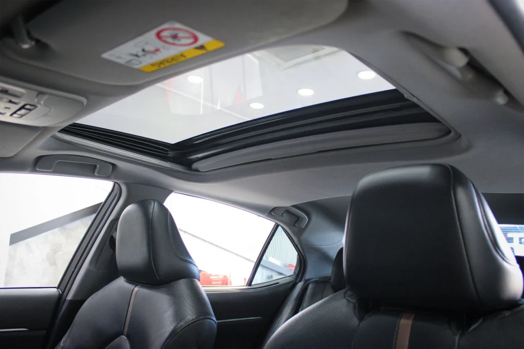 Toyota Camry 2.5 Hybrid Premium 2021 [DJAE]