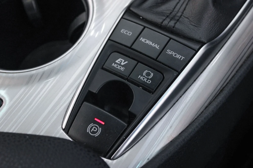 Toyota Camry 2.5 Hybrid Premium 2021 [DJAE]
